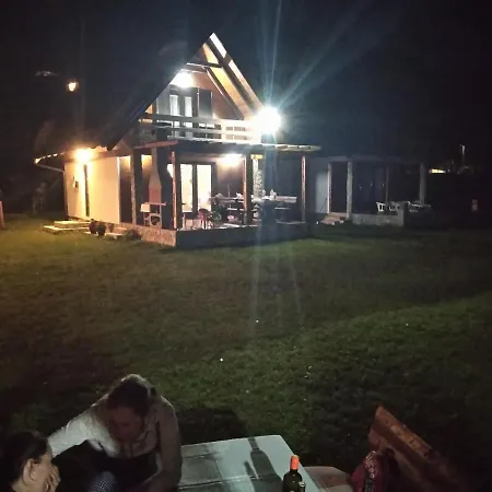 Prázdninový dům Vacation Zara Lohovo